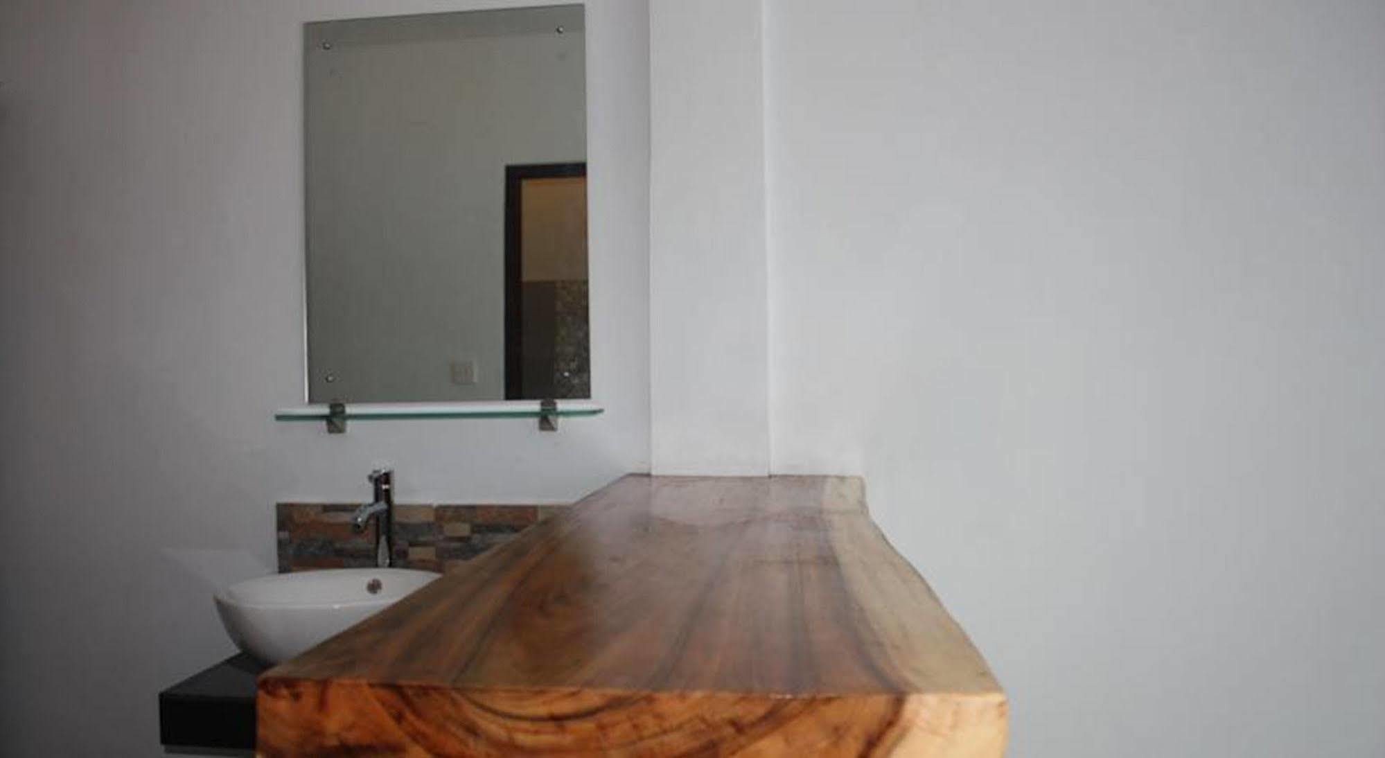 U House Kerobokan (Bali) Ngoại thất bức ảnh